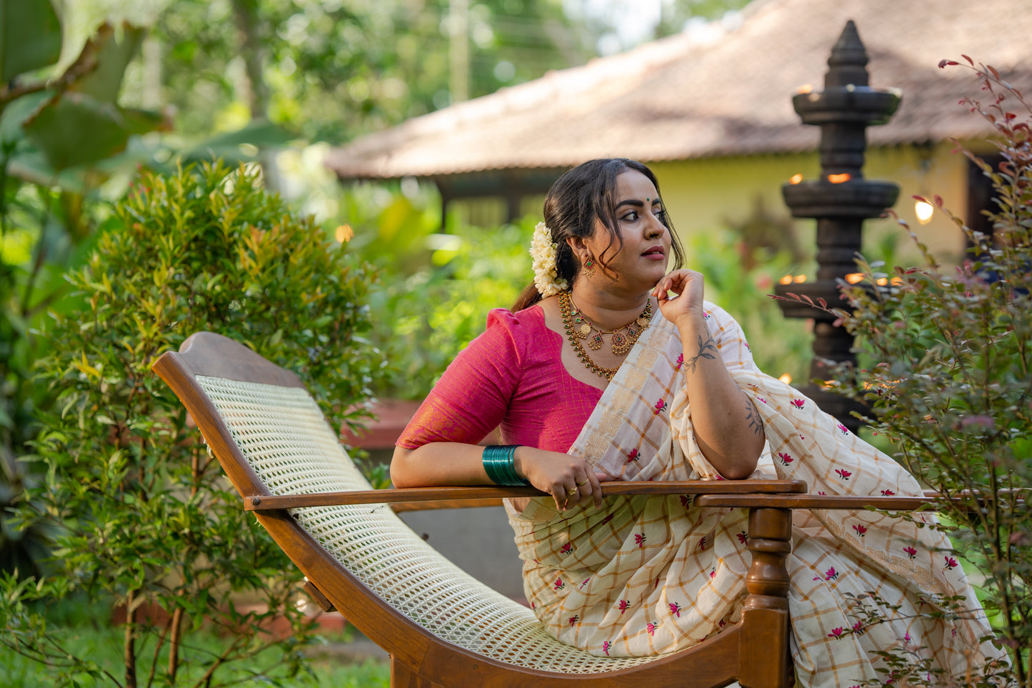 Sradha : Thaamara Kattam - pink lotus embroidery, ivory & gold, soft cotton - YCIEON167