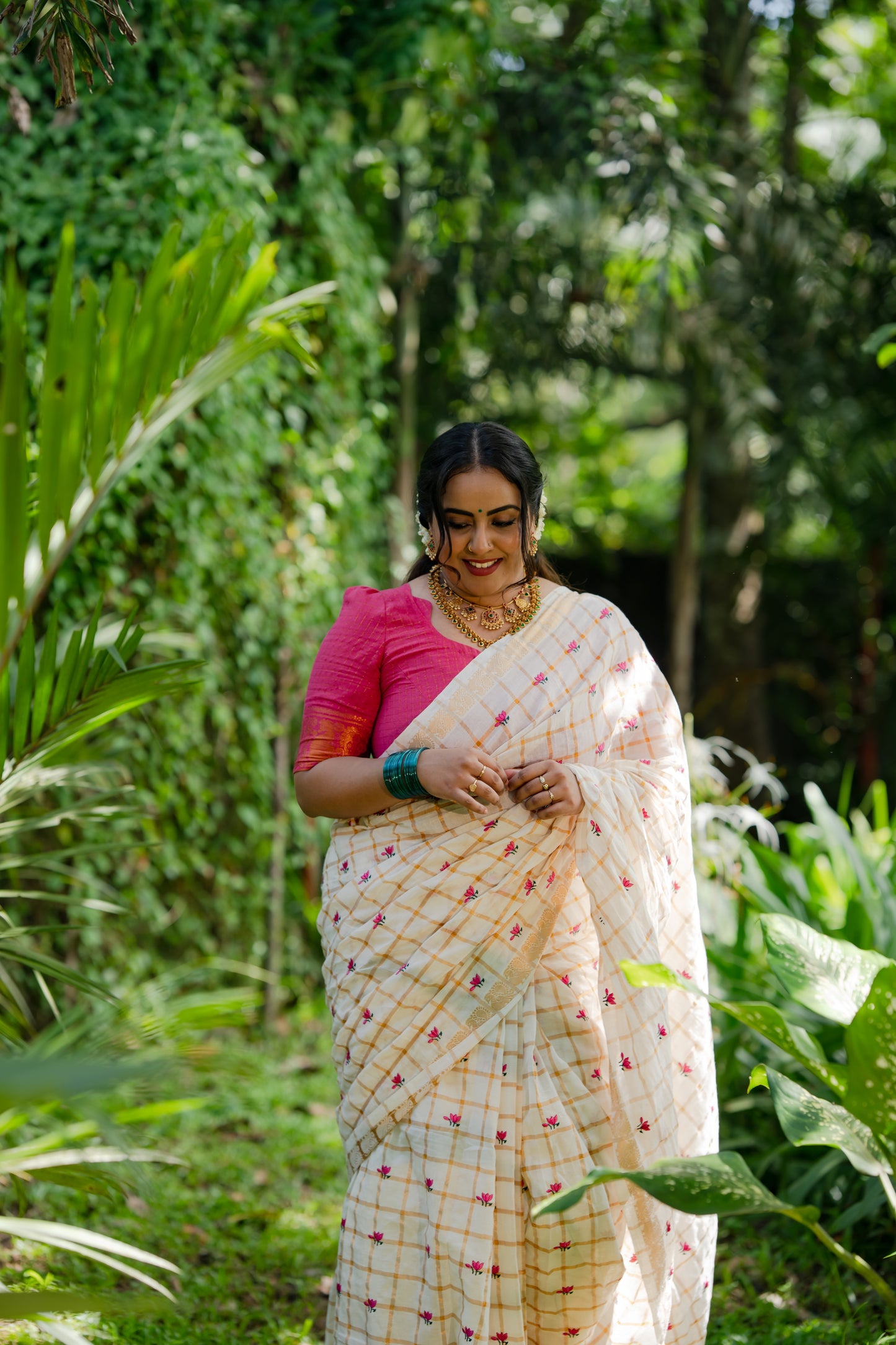 Sradha : Thaamara Kattam - pink lotus embroidery, ivory & gold, soft cotton - YCIEON167