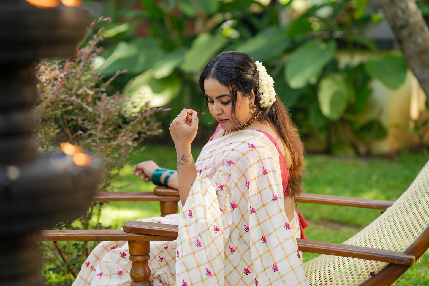 Sradha : Thaamara Kattam - pink lotus embroidery, ivory & gold, soft cotton - YCIEON167
