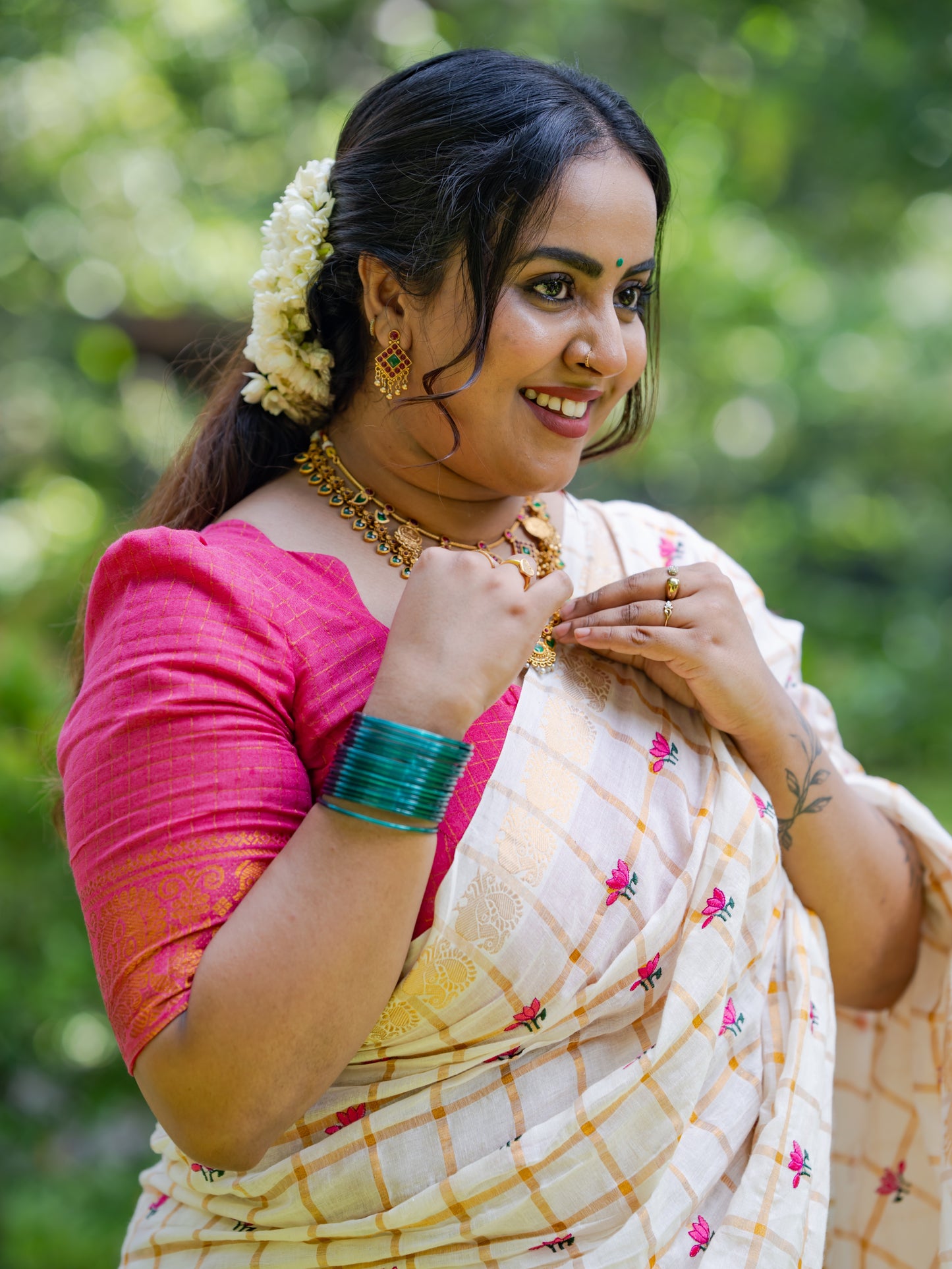 Sradha : Thaamara Kattam - pink lotus embroidery, ivory & gold, soft cotton - YCIEON167