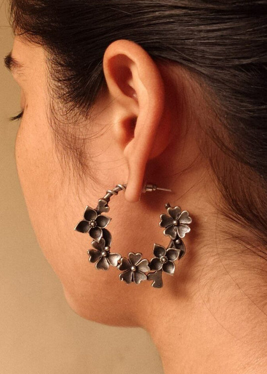Floral roung hoop earring - YCOSEL590