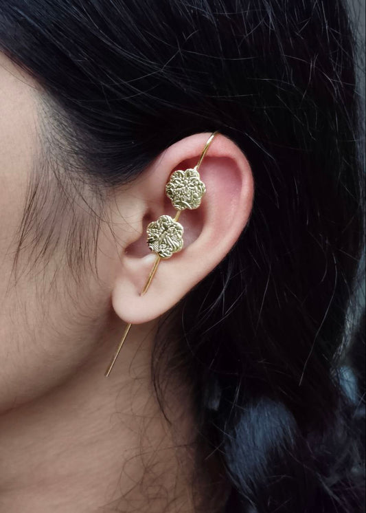 Gold plated earcuff, flower - YCGPECF424