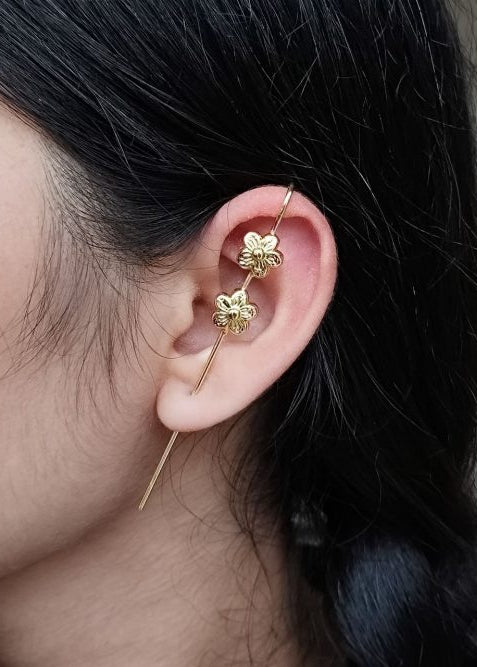 Gold plated, floral patterned earcuff - YCGPEC588
