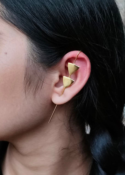 Gold plated earcuff, triangle - YCGPECF420